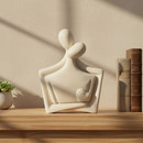 Escultura Casal Apaixonado Decoração Cerâmica Rack Sala Escritório