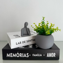 Kit Vaso Bola com planta artificial + estátua pensadora (LIVROS NÃO ACOMPANHAM O KIT)