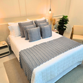 Kit Peseira Manta Tricot Sofá Cama Casal Queen King Aconchego Home Decor + 2 Capas Almofadas